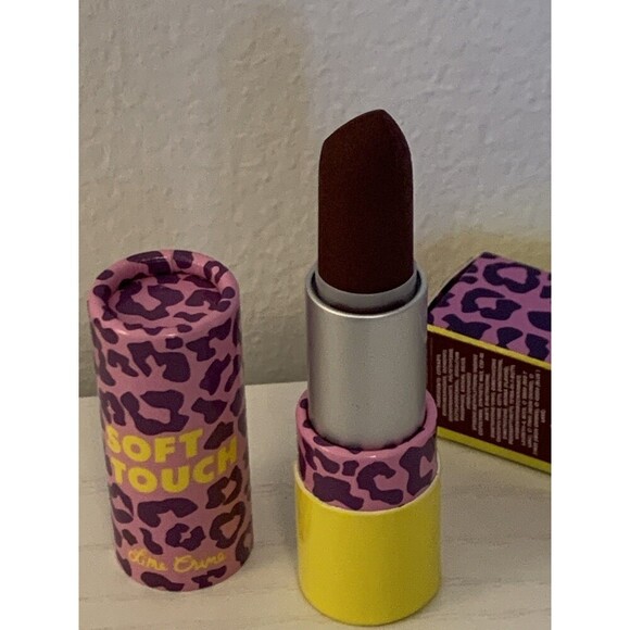 Lime Crime Soft Touch Comfort Matte Lipstick in VIOLET VIBES 4.4g / 0.14oz NEW - Picture 8 of 8